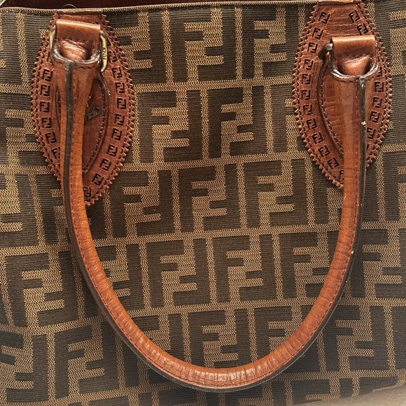 🌼🌺🌸FENDİ AUTHENTIC VINTAGE ZÜCCA DU JOUR BAG - Picture 12 of 14